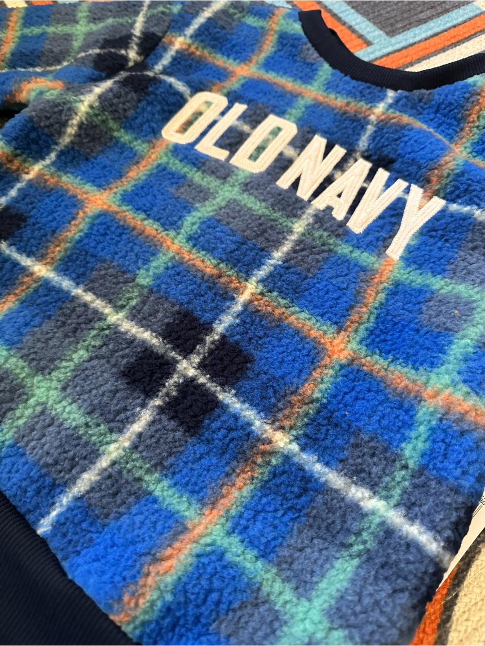 Brand new Kids Old Navy Blue Plaid Sherpa Pullover - Picture 4 of 6